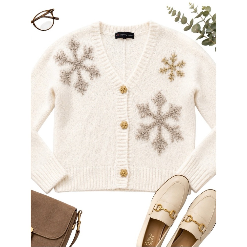 33 Degrees Ivory Snowflake Eyelash Knit Cardigan Gold Buttons Women's Medium EUC